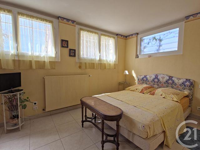 maison à vendre - 8 pièces - 193.4 m2 - THORIGNY SUR MARNE - 77 - ILE-DE-FRANCE - Century 21 Orquéra Immobilier