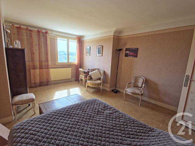 maison à vendre - 8 pièces - 193.4 m2 - THORIGNY SUR MARNE - 77 - ILE-DE-FRANCE - Century 21 Orquéra Immobilier