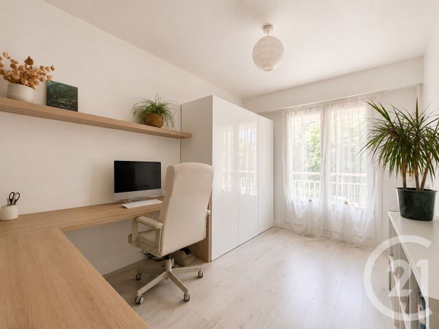 Appartement F3 à louer - 3 pièces - 55.9 m2 - THORIGNY SUR MARNE - 77 - ILE-DE-FRANCE - Century 21 Orquéra Immobilier