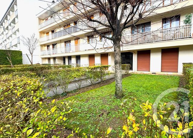 Appartement F3 à louer - 3 pièces - 48.42 m2 - THORIGNY SUR MARNE - 77 - ILE-DE-FRANCE - Century 21 Orquéra Immobilier