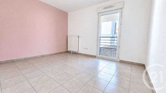 Appartement F3 à vendre - 3 pièces - 60.31 m2 - THORIGNY SUR MARNE - 77 - ILE-DE-FRANCE - Century 21 Orquéra Immobilier