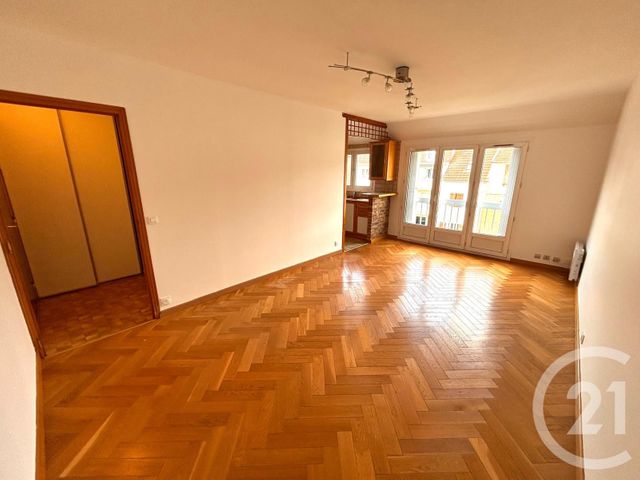 Appartement F1 à louer - 1 pièce - 30.26 m2 - THORIGNY SUR MARNE - 77 - ILE-DE-FRANCE - Century 21 Orquéra Immobilier