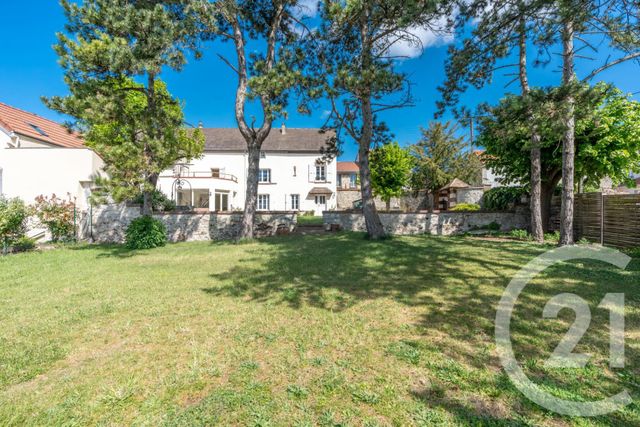 maison à vendre - 10 pièces - 242.3 m2 - DAMPMART - 77 - ILE-DE-FRANCE - Century 21 Orquéra Immobilier