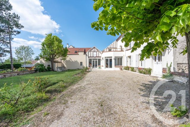 maison à vendre - 10 pièces - 242.3 m2 - DAMPMART - 77 - ILE-DE-FRANCE - Century 21 Orquéra Immobilier