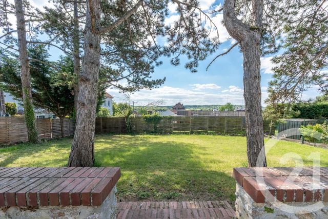 maison à vendre - 10 pièces - 242.3 m2 - DAMPMART - 77 - ILE-DE-FRANCE - Century 21 Orquéra Immobilier