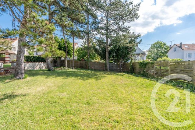 maison à vendre - 10 pièces - 242.3 m2 - DAMPMART - 77 - ILE-DE-FRANCE - Century 21 Orquéra Immobilier