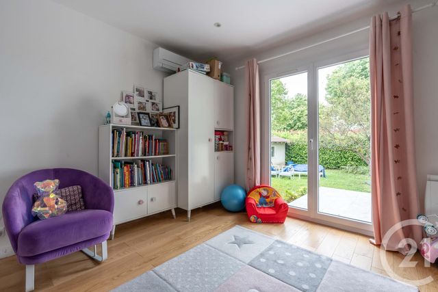 maison à vendre - 6 pièces - 129.0 m2 - THORIGNY SUR MARNE - 77 - ILE-DE-FRANCE - Century 21 Orquéra Immobilier