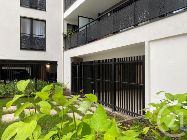 Afficher la photo en grand commerce à louer - 300.0 m2 - ISSY LES MOULINEAUX - 92 - ILE-DE-FRANCE - Century 21 Orquéra Immobilier