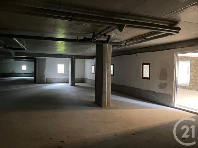 Afficher la photo en grand commerce à louer - 300.0 m2 - ISSY LES MOULINEAUX - 92 - ILE-DE-FRANCE - Century 21 Orquéra Immobilier