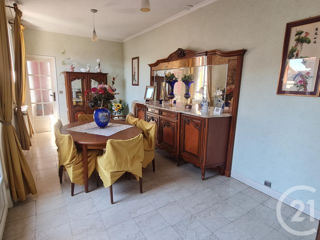 Afficher la photo en grand Appartement F4 à vendre - 4 pièces - 92.69 m2 - CHAMPIGNY SUR MARNE - 94 - ILE-DE-FRANCE - Century 21 Orquéra Immobilier