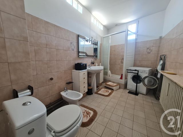 Afficher la photo en grand Appartement F4 à vendre - 4 pièces - 92.69 m2 - CHAMPIGNY SUR MARNE - 94 - ILE-DE-FRANCE - Century 21 Orquéra Immobilier