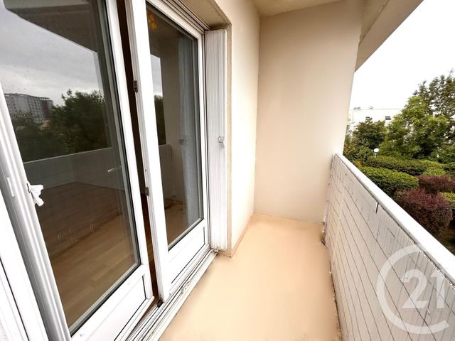 Appartement F3 à louer - 3 pièces - 60.7 m2 - THORIGNY SUR MARNE - 77 - ILE-DE-FRANCE - Century 21 Orquéra Immobilier