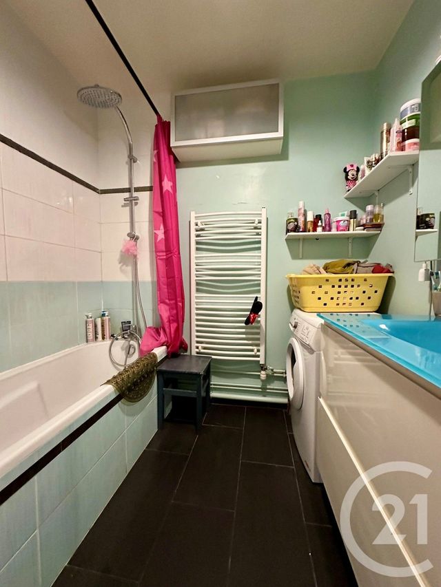 Appartement Duplex à vendre - 3 pièces - 70.11 m2 - THORIGNY SUR MARNE - 77 - ILE-DE-FRANCE - Century 21 Orquéra Immobilier