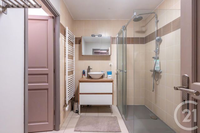 Afficher la photo en grand Appartement F2 bis à vendre - 2 pièces - 62.44 m2 - THORIGNY SUR MARNE - 77 - ILE-DE-FRANCE - Century 21 Orquéra Immobilier