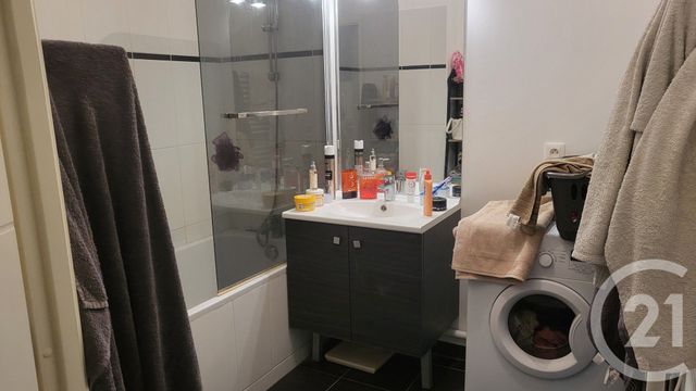 Appartement F3 à vendre - 3 pièces - 62.81 m2 - THORIGNY SUR MARNE - 77 - ILE-DE-FRANCE - Century 21 Orquéra Immobilier