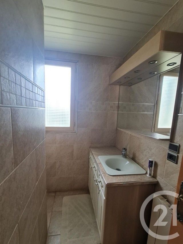 maison à vendre - 6 pièces - 111.6 m2 - MONTFERMEIL - 93 - ILE-DE-FRANCE - Century 21 Orquéra Immobilier