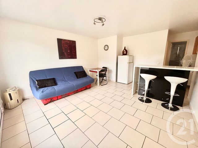 Appartement T1 à louer - 1 pièce - 32.7 m2 - POMPONNE - 77 - ILE-DE-FRANCE - Century 21 Orquéra Immobilier