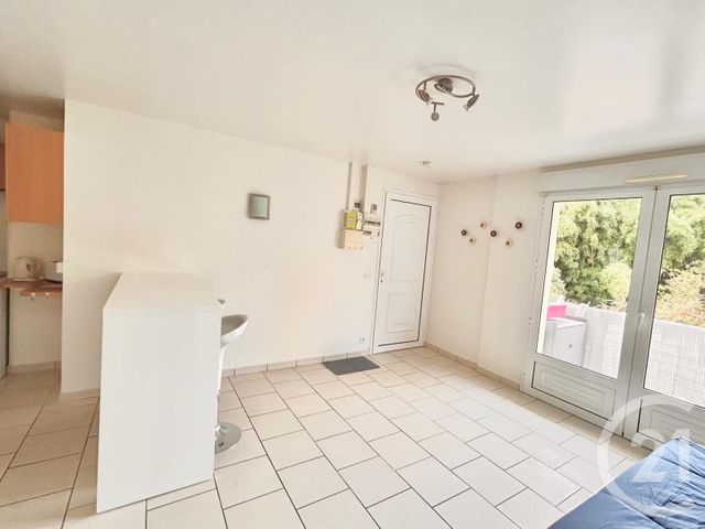 Appartement T1 à louer - 1 pièce - 32.7 m2 - POMPONNE - 77 - ILE-DE-FRANCE - Century 21 Orquéra Immobilier