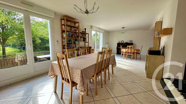 maison à vendre - 6 pièces - 165.4 m2 - MONTEVRAIN - 77 - ILE-DE-FRANCE - Century 21 Orquéra Immobilier