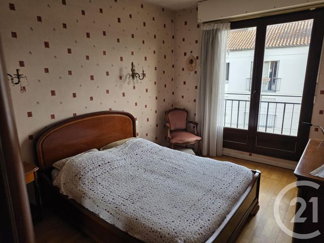 Appartement F3 à vendre - 3 pièces - 77.0 m2 - LAGNY SUR MARNE - 77 - ILE-DE-FRANCE - Century 21 Orquéra Immobilier