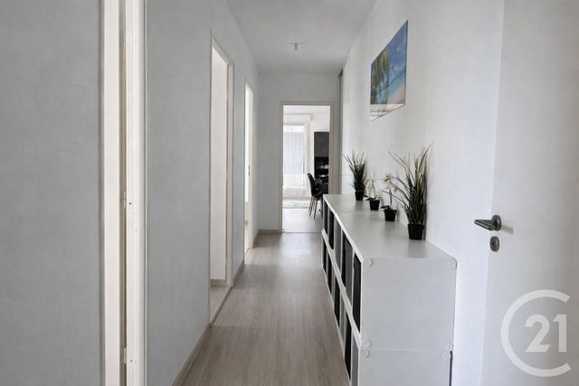 Appartement F3 à louer - 3 pièces - 66.64 m2 - LAGNY SUR MARNE - 77 - ILE-DE-FRANCE - Century 21 Orquéra Immobilier