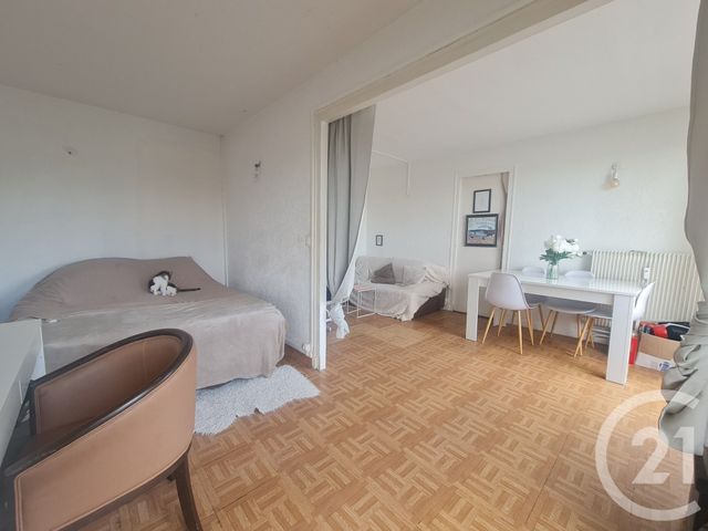 Appartement F2 à vendre - 2 pièces - 41.6 m2 - LIVRY GARGAN - 93 - ILE-DE-FRANCE - Century 21 Orquéra Immobilier