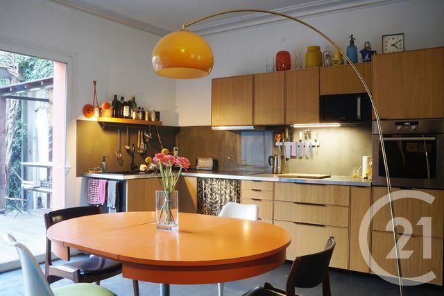 maison à vendre - 5 pièces - 260.94 m2 - MONTREUIL - 93 - ILE-DE-FRANCE - Century 21 Orquéra Immobilier