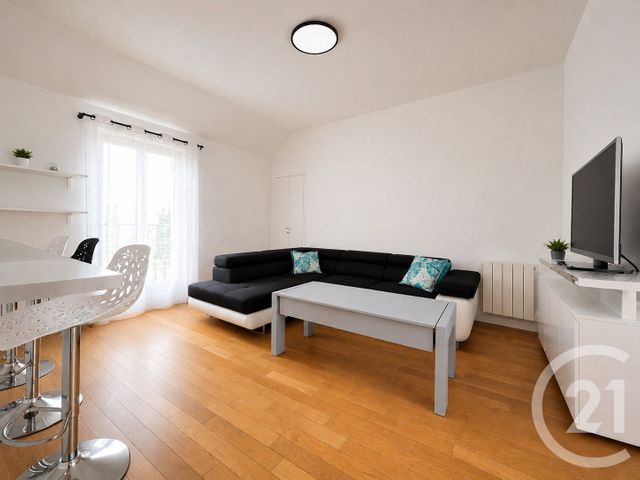 Appartement F1 à louer - 1 pièce - 49.55 m2 - THORIGNY SUR MARNE - 77 - ILE-DE-FRANCE - Century 21 Orquéra Immobilier