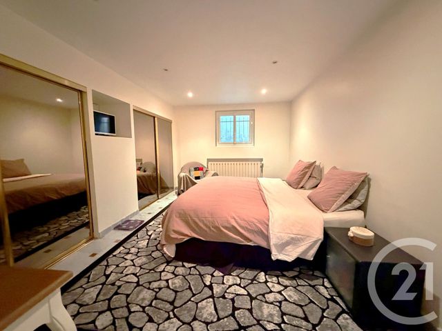 Appartement Duplex à vendre - 6 pièces - 145.03 m2 - LAGNY SUR MARNE - 77 - ILE-DE-FRANCE - Century 21 Orquéra Immobilier