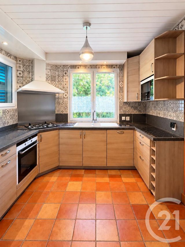 maison à vendre - 6 pièces - 154.0 m2 - THORIGNY SUR MARNE - 77 - ILE-DE-FRANCE - Century 21 Orquéra Immobilier