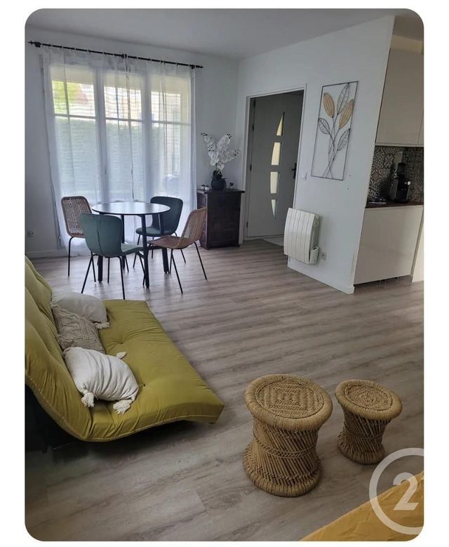 Appartement F2 à louer - 2 pièces - 48.8 m2 - BAILLY ROMAINVILLIERS - 77 - ILE-DE-FRANCE - Century 21 Orquéra Immobilier