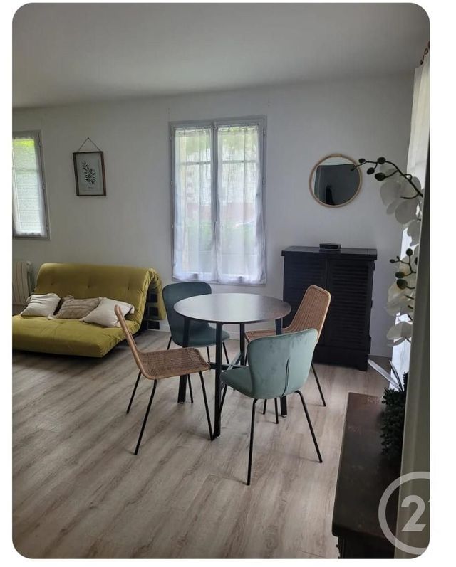 Appartement F2 à louer - 2 pièces - 48.8 m2 - BAILLY ROMAINVILLIERS - 77 - ILE-DE-FRANCE - Century 21 Orquéra Immobilier