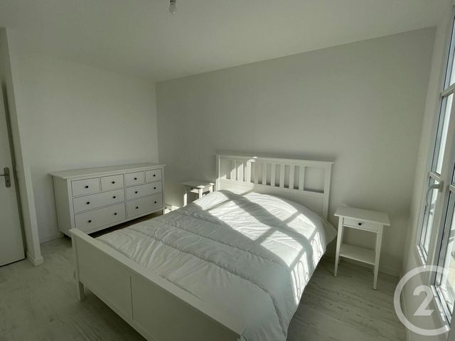 Appartement F3 à louer - 3 pièces - 60.4 m2 - SERRIS - 77 - ILE-DE-FRANCE - Century 21 Orquéra Immobilier