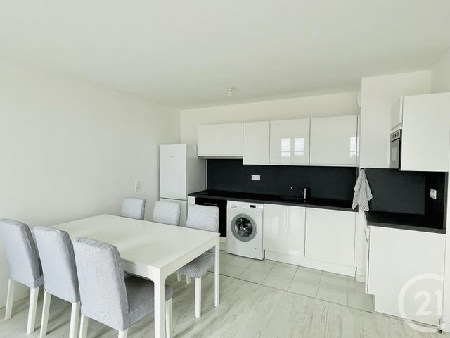 Appartement F3 à louer - 3 pièces - 60.4 m2 - SERRIS - 77 - ILE-DE-FRANCE - Century 21 Orquéra Immobilier