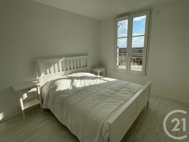 Appartement F3 à louer - 3 pièces - 60.4 m2 - SERRIS - 77 - ILE-DE-FRANCE - Century 21 Orquéra Immobilier