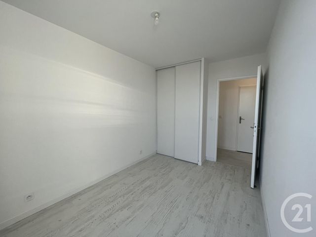 Appartement F3 à louer - 3 pièces - 60.4 m2 - SERRIS - 77 - ILE-DE-FRANCE - Century 21 Orquéra Immobilier