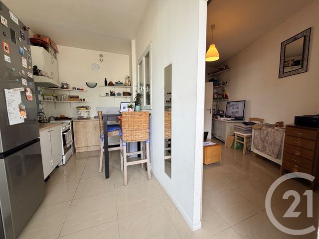 Appartement F3 à vendre - 3 pièces - 46.02 m2 - VAIRES SUR MARNE - 77 - ILE-DE-FRANCE - Century 21 Orquéra Immobilier