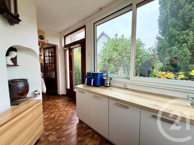 maison à vendre - 6 pièces - 131.85 m2 - DAMPMART - 77 - ILE-DE-FRANCE - Century 21 Orquéra Immobilier