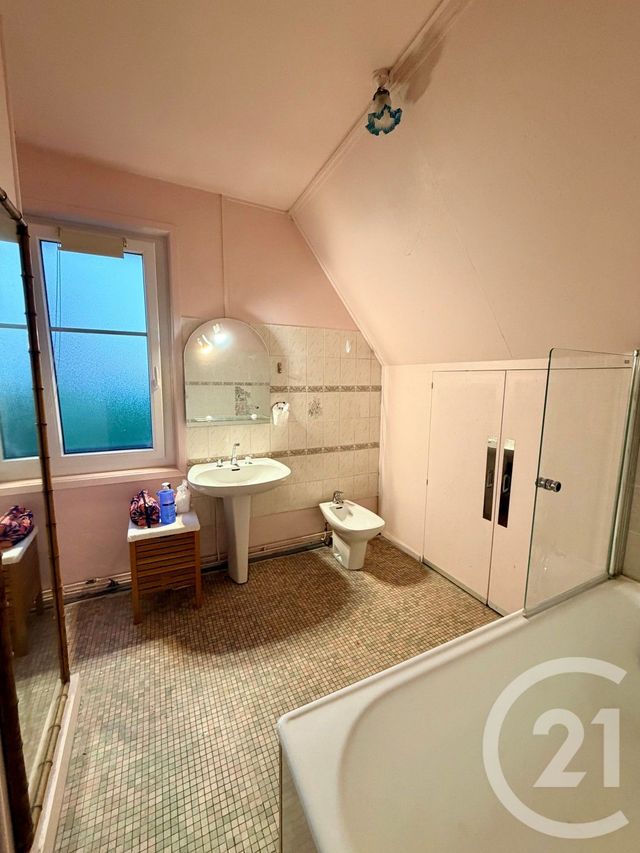 maison à vendre - 6 pièces - 131.85 m2 - DAMPMART - 77 - ILE-DE-FRANCE - Century 21 Orquéra Immobilier