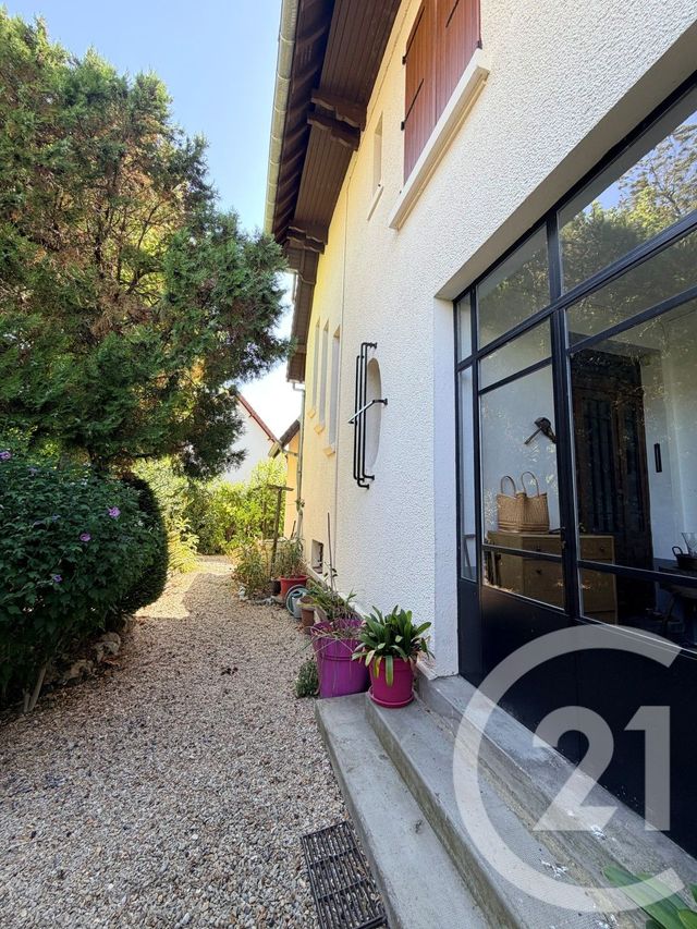 maison à vendre - 6 pièces - 131.85 m2 - DAMPMART - 77 - ILE-DE-FRANCE - Century 21 Orquéra Immobilier
